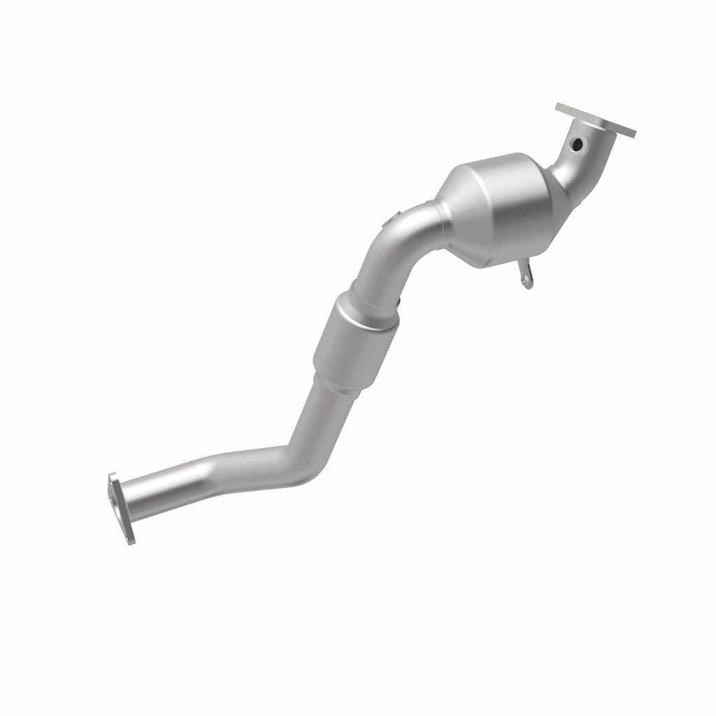 MagnaFlow Exhaust Products 51947 OEM Grade Direct-Fit Catalytic Converter for Select Audi Q7, Volkswagen Touareg
