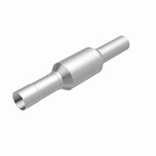 Load image into Gallery viewer, MagnaFlow Exhaust Products 3391488 California CARB Direct-Fit Catalytic Converter for Select Chevrolet Blazer, Chevrolet C1500 Suburban, Chevrolet C2500 Suburban, Chevrolet K1500 Suburban, Chevrolet K2500 Suburban, GMC C1500 Suburban, GMC C2500 Suburban,