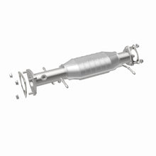 Load image into Gallery viewer, MagnaFlow Exhaust Products 23497 HM Grade Direct-Fit Catalytic Converter for Select Chevrolet S10, GMC Sonoma, Isuzu Hombre