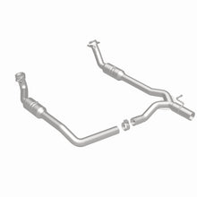 Load image into Gallery viewer, MagnaFlow Exhaust Products 52294 OEM Grade Direct-Fit Catalytic Converter for Select Ford E-150, Ford E-250, Ford E-350 Super Duty, Ford E-450 Super Duty