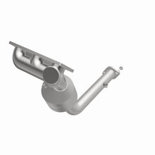 Load image into Gallery viewer, MagnaFlow Exhaust Products 51883 OEM Grade Manifold Catalytic Converter for Select Land Rover Freelander