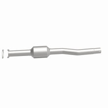 Load image into Gallery viewer, MagnaFlow Exhaust Products 5592804 California CARB Direct-Fit Catalytic Converter for Select Chevrolet Captiva Sport, Chevrolet Equinox, GMC Terrain