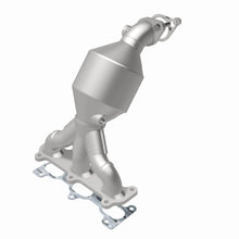 Load image into Gallery viewer, MagnaFlow Exhaust Products 51455 OEM Grade Manifold Catalytic Converter for Select Hyundai Santa Fe