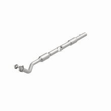 Load image into Gallery viewer, MagnaFlow Exhaust Products 52051 OEM Grade Direct-Fit Catalytic Converter for Select Chevrolet Express 1500, Chevrolet Express 2500, Chevrolet Express 3500, GMC Savana 1500, GMC Savana 2500, GMC Savana
