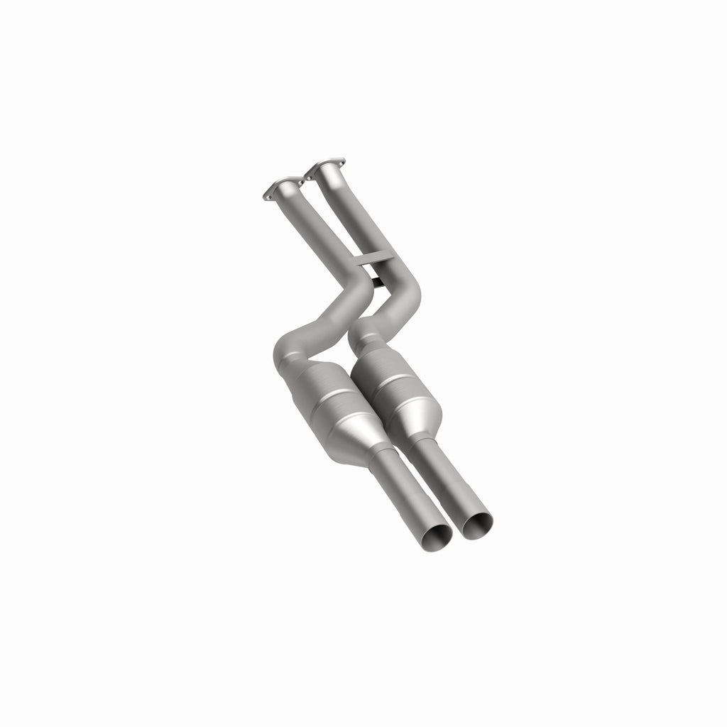 MagnaFlow Exhaust Products 24510 HM Grade Direct-Fit Catalytic Converter for Select BMW 325Ci, BMW 325i