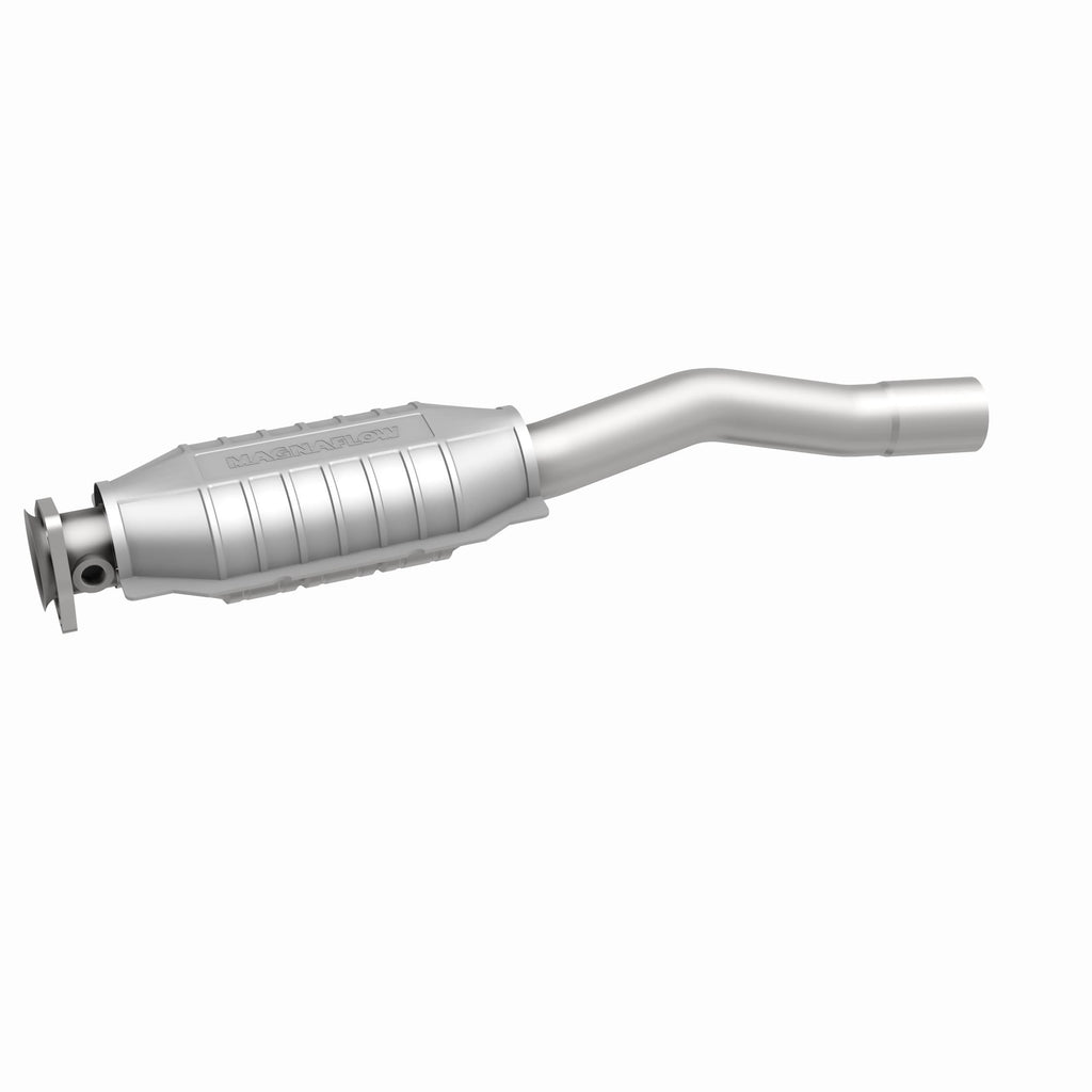 MagnaFlow Exhaust Products 23949 Standard Grade Direct-Fit Catalytic Converter for Select Volvo 740, Volvo 745, Volvo 760, Volvo 940