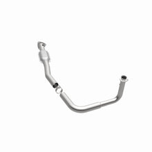 Load image into Gallery viewer, MagnaFlow Exhaust Products 23142 HM Grade Direct-Fit Catalytic Converter for Select Chevrolet Express 2500, Chevrolet Express 3500, Chevrolet G30, GMC G3500, GMC Savana 2500, GMC Savana