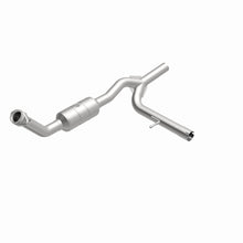 Load image into Gallery viewer, MagnaFlow Exhaust Products 5451410 California CARB Direct-Fit Catalytic Converter for Select Ford F-150