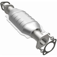 Load image into Gallery viewer, MagnaFlow Exhaust Products 24963 HM Grade Direct-Fit Catalytic Converter for Select Hyundai Tucson, Kia Sportage