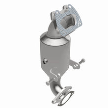 Load image into Gallery viewer, MagnaFlow Exhaust Products 22-191 OEM Grade Manifold Catalytic Converter for Select Ram ProMaster 1500, Ram ProMaster 2500, Ram ProMaster
