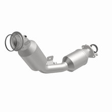 Load image into Gallery viewer, MagnaFlow Exhaust Products 280754 OEM Grade Direct-Fit Catalytic Converter for Select Toyota Sequoia, Toyota Tundra