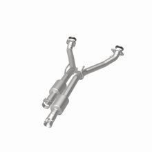 Load image into Gallery viewer, MagnaFlow Exhaust Products 557969 California CARB Direct-Fit Catalytic Converter for Select Cadillac CTS