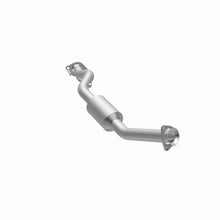 Load image into Gallery viewer, MagnaFlow Exhaust Products 5551221 California CARB Direct-Fit Catalytic Converter for Select Buick Rainier, Chevrolet Trailblazer, GMC Envoy, Isuzu Ascender