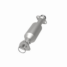 Load image into Gallery viewer, MagnaFlow Exhaust Products 4481617 California CARB Direct-Fit Catalytic Converter for Select Honda CR-V