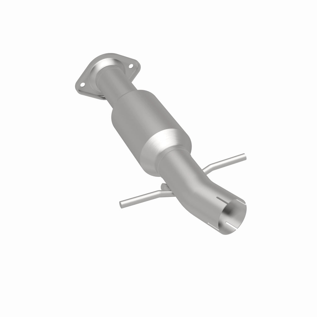 MagnaFlow Exhaust Products 52536 OEM Grade Direct-Fit Catalytic Converter for Select Toyota Highlander