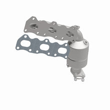 Load image into Gallery viewer, MagnaFlow Exhaust Products 51272 OEM Grade Manifold Catalytic Converter for Select Suzuki Grand Vitara, Suzuki XL-7