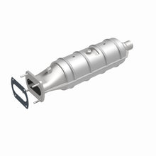 Load image into Gallery viewer, MagnaFlow Exhaust Products 339203 California CARB Direct-Fit Catalytic Converter for Select Ford E-250 Econoline, Ford E-250 Econoline Club Wagon, Ford E-350 Econoline, Ford E-350 Econoline Club Wagon, Ford F-250, Ford F-350