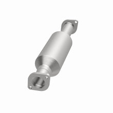 Load image into Gallery viewer, MagnaFlow Exhaust Products 4481877 California CARB Direct-Fit Catalytic Converter for Select Hyundai Sonata