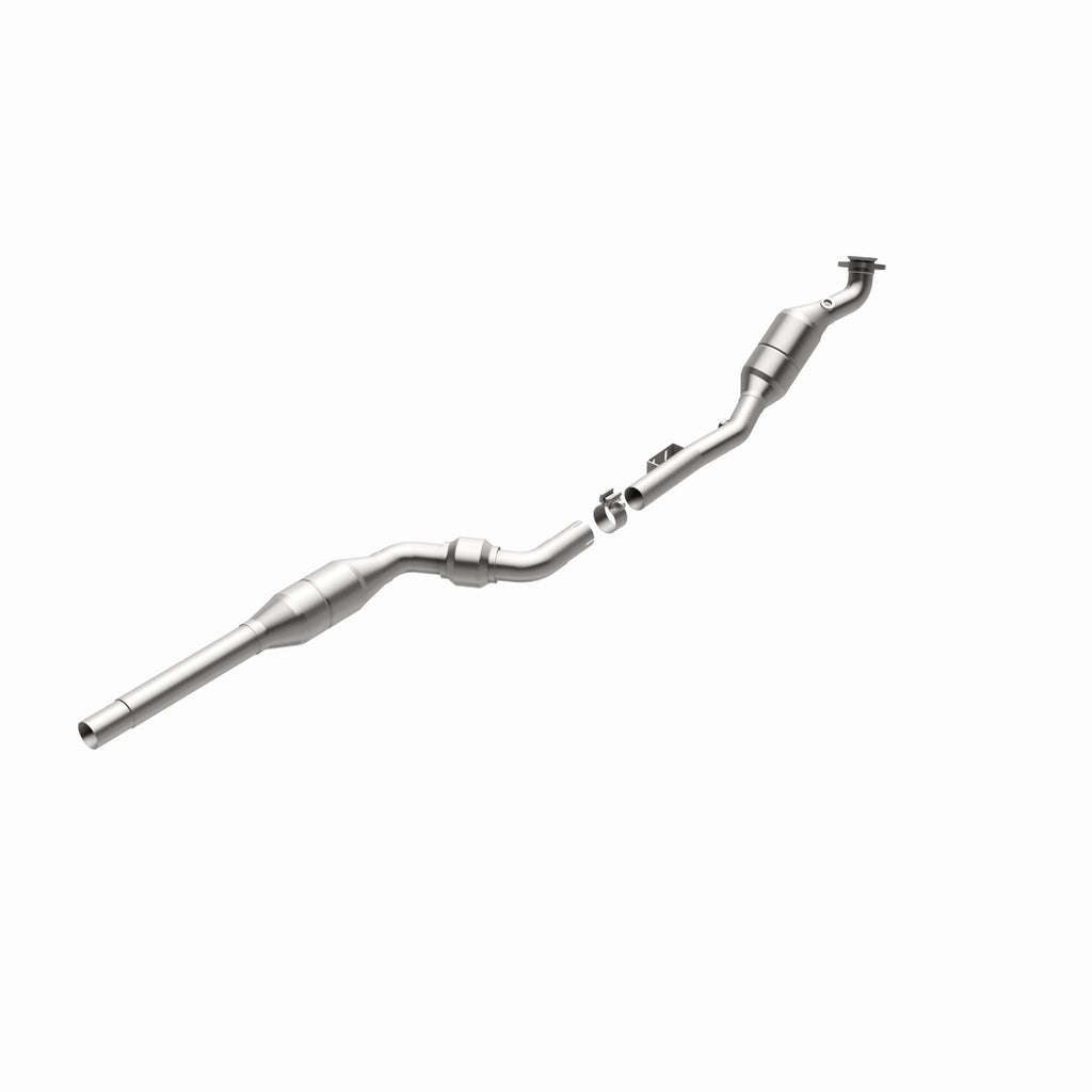 MagnaFlow Exhaust Products 51823 OEM Grade Direct-Fit Catalytic Converter for Select Mercedes-Benz E320