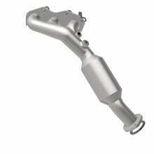 Load image into Gallery viewer, MagnaFlow Exhaust Products 5531983 California CARB Manifold Catalytic Converter for Select Lexus IS250