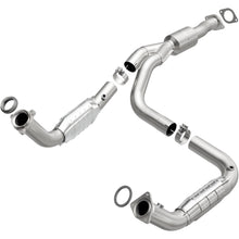 Load image into Gallery viewer, MagnaFlow Exhaust Products 52113 OEM Grade Direct-Fit Catalytic Converter for Select Chevrolet Express 2500, Chevrolet Express 3500, Chevrolet Express 4500, GMC Savana 2500, GMC Savana 3500, GMC Savana
