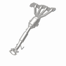 Load image into Gallery viewer, MagnaFlow Exhaust Products 5631186 California CARB Manifold Catalytic Converter for Select Ford C-Max