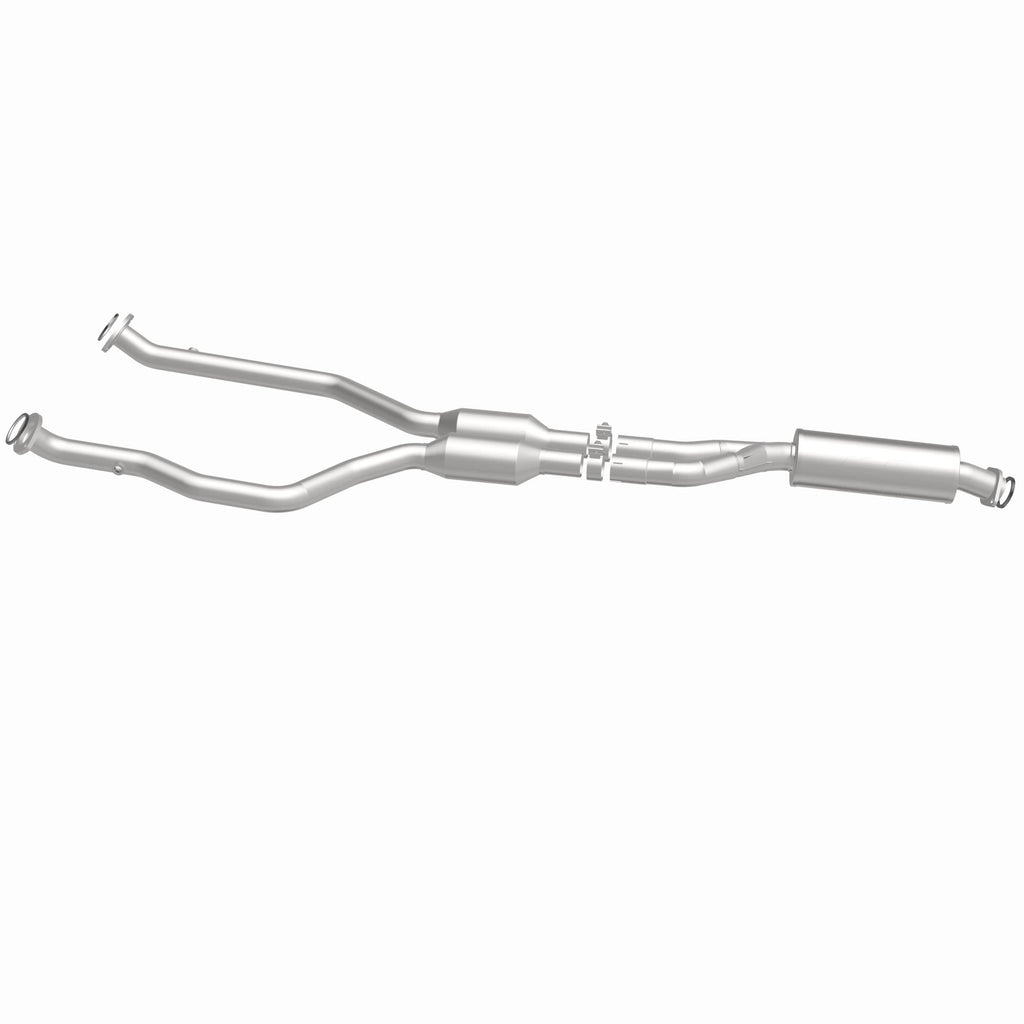 MagnaFlow Exhaust Products 5571071 California CARB Direct-Fit Catalytic Converter for Select Lexus IS250