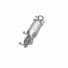 Load image into Gallery viewer, MagnaFlow Exhaust Products 5461617 California CARB Direct-Fit Catalytic Converter for Select Cadillac STS