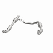 Load image into Gallery viewer, MagnaFlow Exhaust Products 5481439 California CARB Direct-Fit Catalytic Converter for Select Ford E-250, Ford E-350 Club Wagon, Ford E-350 Super Duty