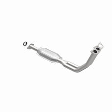 Load image into Gallery viewer, MagnaFlow Exhaust Products 3391618 California CARB Direct-Fit Catalytic Converter for Select Geo Tracker, Suzuki Sidekick