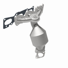 Load image into Gallery viewer, MagnaFlow Exhaust Products 51201 OEM Grade Manifold Catalytic Converter for Select Hyundai Santa Fe, Hyundai Veracruz