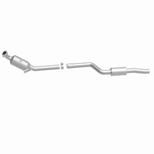 Load image into Gallery viewer, MagnaFlow Exhaust Products 5561919 California CARB Direct-Fit Catalytic Converter for Select Mercedes-Benz C300, Mercedes-Benz C350, Mercedes-Benz E350