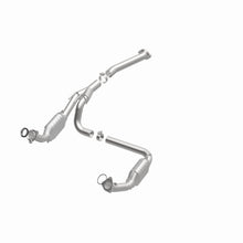 Load image into Gallery viewer, MagnaFlow Exhaust Products 4451211 California CARB Direct-Fit Catalytic Converter for Select Chevrolet Express 1500, Chevrolet Express 2500, GMC Savana 1500, GMC Savana