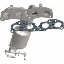 Load image into Gallery viewer, MagnaFlow Exhaust Products 5631295 California CARB Manifold Catalytic Converter for Select Nissan Altima
