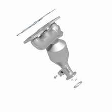 Load image into Gallery viewer, MagnaFlow Exhaust Products 52018 OEM Grade Manifold Catalytic Converter for Select Lexus RX450h, Toyota Highlander