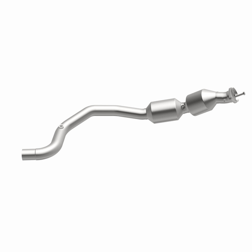 MagnaFlow Exhaust Products 21-535 OEM Grade Direct-Fit Catalytic Converter for Select Land Rover Range Rover, Land Rover Range Rover Sport