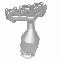 Load image into Gallery viewer, MagnaFlow Exhaust Products 51685 OEM Grade Manifold Catalytic Converter for Select Hyundai Azera, Hyundai Entourage, Hyundai Sonata, Kia Sedona
