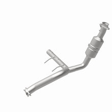 Load image into Gallery viewer, MagnaFlow Exhaust Products 52418 OEM Grade Direct-Fit Catalytic Converter for Select Ford Expedition, Ford F-150, Lincoln Navigator