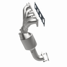 Load image into Gallery viewer, MagnaFlow Exhaust Products 5551159 California CARB Manifold Catalytic Converter for Select Jeep Cherokee
