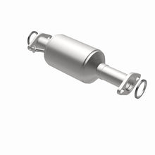 Load image into Gallery viewer, MagnaFlow Exhaust Products 3391895 California CARB Direct-Fit Catalytic Converter for Select Toyota Pickup