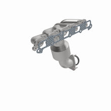 Load image into Gallery viewer, MagnaFlow Exhaust Products 4583862 California CARB Manifold Catalytic Converter for Select Chevrolet Colorado, GMC Canyon, Hummer H3, Isuzu i-350