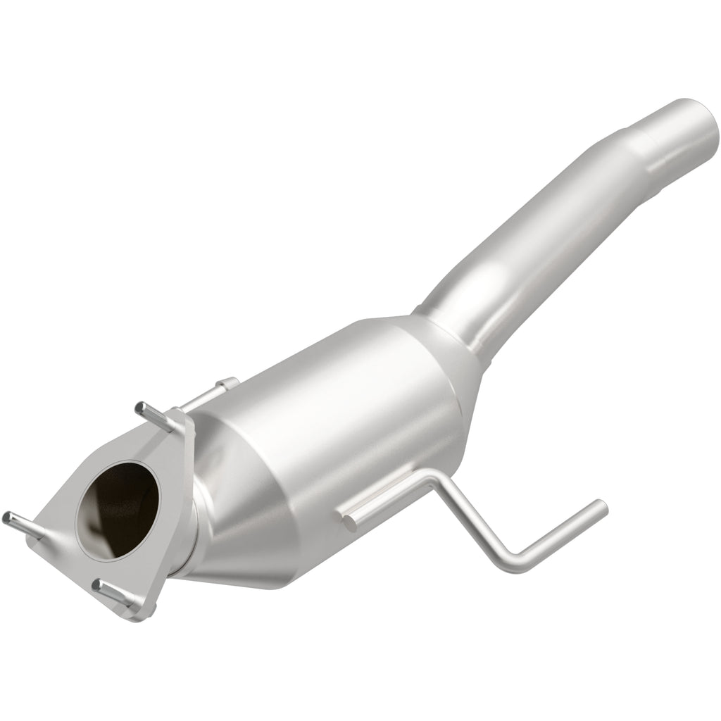 MagnaFlow Exhaust Products 24186 HM Grade Direct-Fit Catalytic Converter for Select Volkswagen Touareg
