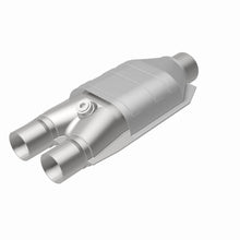 Load image into Gallery viewer, MagnaFlow Exhaust Products 51667 OEM Grade Universal Catalytic Converter for Select Dodge Ram 1500, Dodge Ram 2500, Dodge Ram