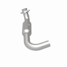 Load image into Gallery viewer, MagnaFlow Exhaust Products 5551498 California CARB Direct-Fit Catalytic Converter for Select Ford Expedition, Lincoln Navigator
