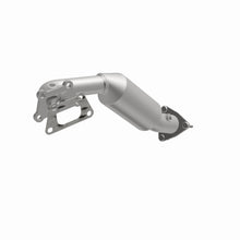 Load image into Gallery viewer, MagnaFlow Exhaust Products 5582611 California CARB Direct-Fit Catalytic Converter for Select Chevrolet Colorado, GMC Canyon