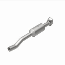 Load image into Gallery viewer, MagnaFlow Exhaust Products 280445 OEM Grade Direct-Fit Catalytic Converter for Select Ford F-53 Motorhome Chassis, Ford F-59 Commercial Stripped Chassis, Ford F-650, Ford F-750