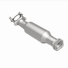 Load image into Gallery viewer, MagnaFlow Exhaust Products 5592426 California CARB Direct-Fit Catalytic Converter for Select Hyundai Santa Fe