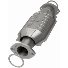 Load image into Gallery viewer, MagnaFlow Exhaust Products 23882 HM Grade Direct-Fit Catalytic Converter for Select Toyota Tacoma