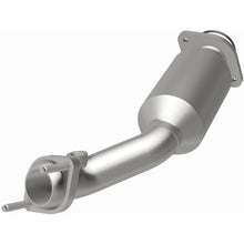 Load image into Gallery viewer, MagnaFlow Exhaust Products 21-916 OEM Grade Direct-Fit Catalytic Converter for Select Ford Five Hundred, Ford Freestyle, Mercury Montego