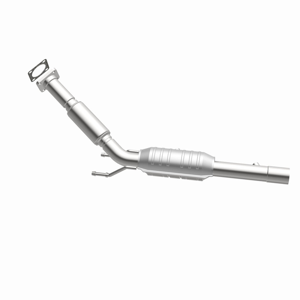 MagnaFlow Exhaust Products 49990 OEM Grade Direct-Fit Catalytic Converter for Select Volkswagen Beetle, Volkswagen Golf, Volkswagen Jetta, Volkswagen Passat, Volkswagen Rabbit